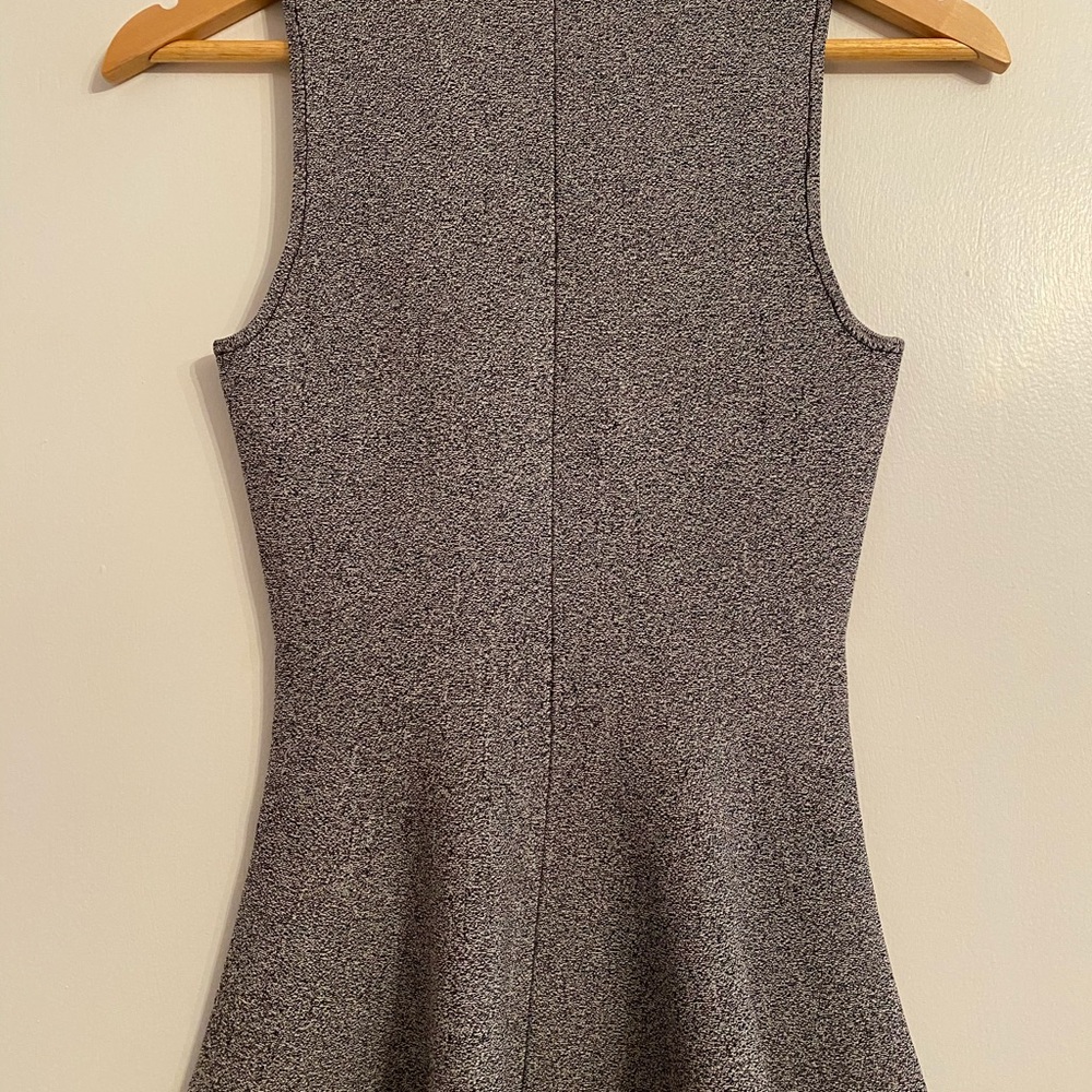 Theory women’s brand new peplum top - Picture 4 of 7